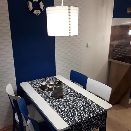 Apartament Apartman Kotviste